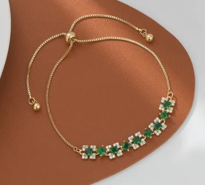 سوارة نسائية تصميم انيق