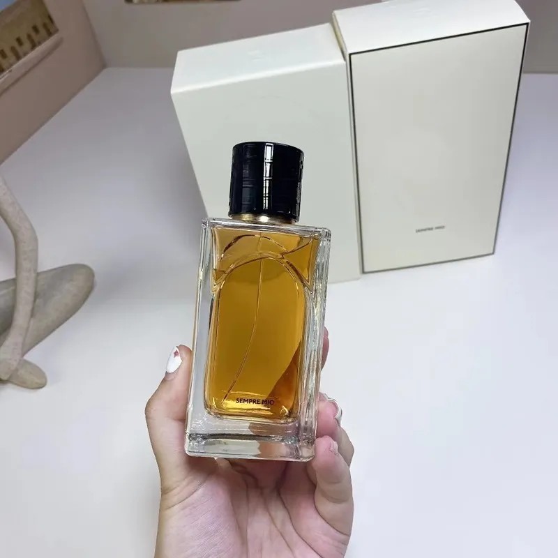 عطر نسائي مصمم برفوم كولونيا عالي الجودة برائحة الزهور الطبيعية يدوم ورذاذ عطر رجالي عطر ليلي